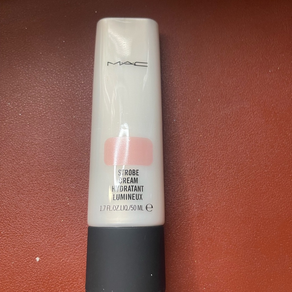 MAC Cosmetics Radiant Strobe Cream - Pinklite